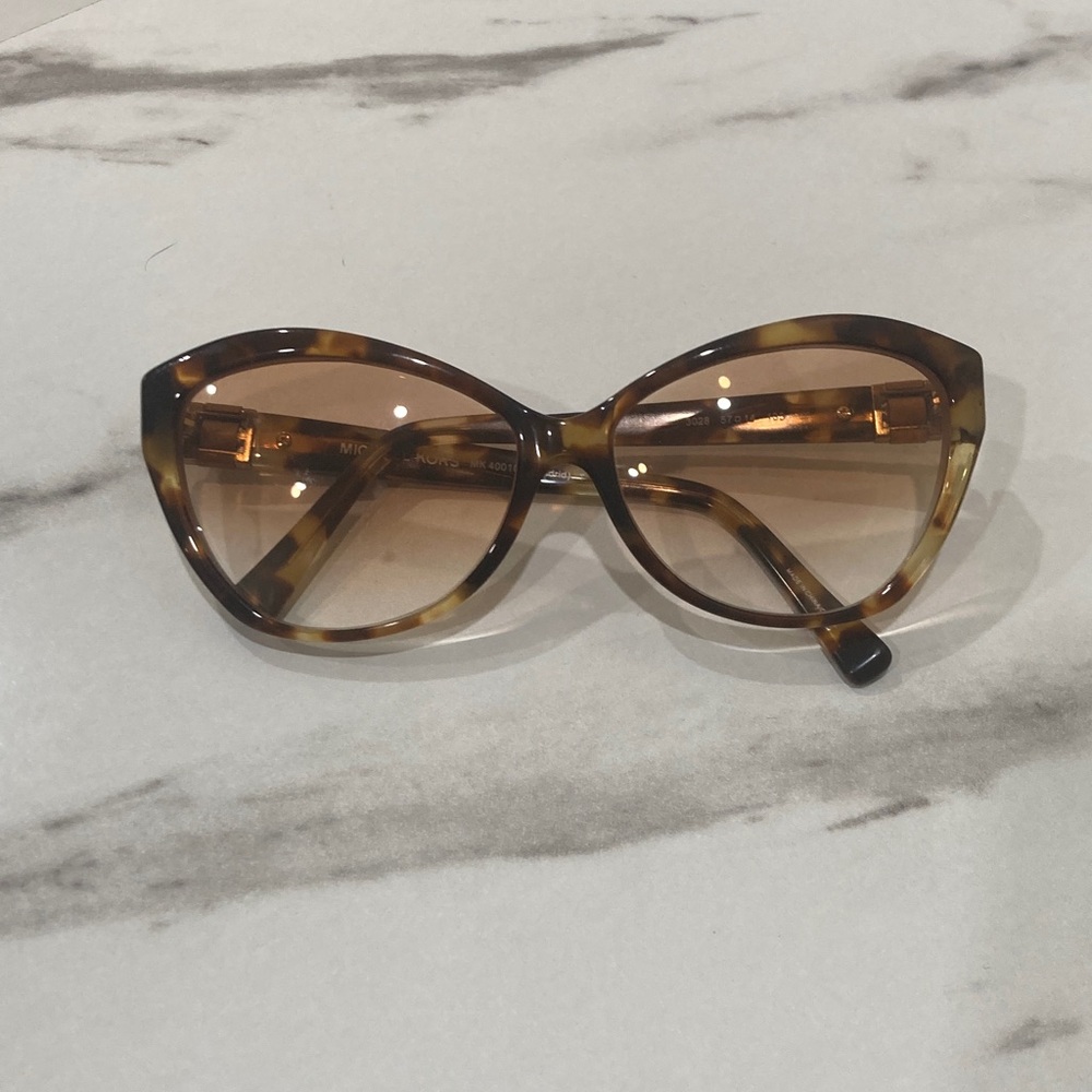 MICHAEL Michael Kors Tortoiseshell Cat-Eye Sunglasses - Brown Gradient